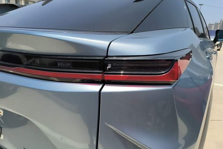 Used Lexus RZ 2023 450e All-Wheel Drive Luxury Edition Right Rear Taillight