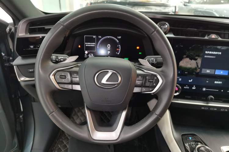 Used Lexus RZ 2023 450e All-Wheel Drive Luxury Edition Steering Wheel