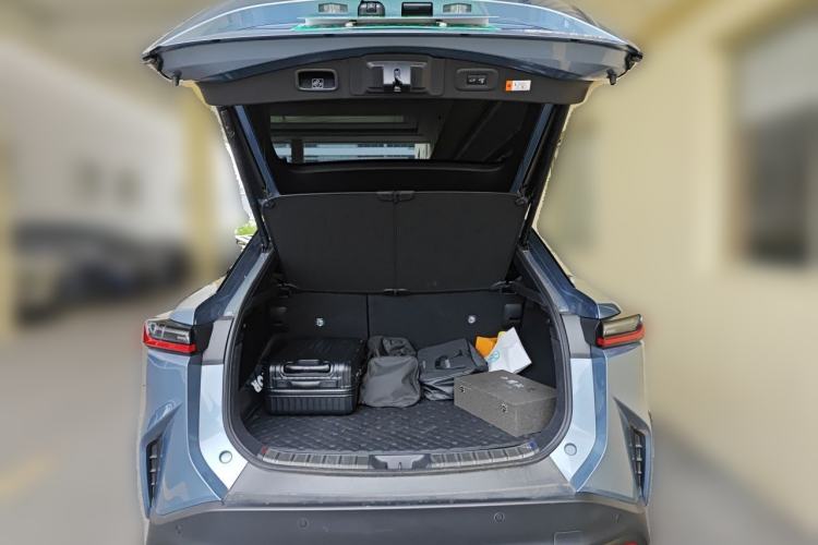 Used Lexus RZ 2023 300e Long-Range Indulgence Edition Trunk