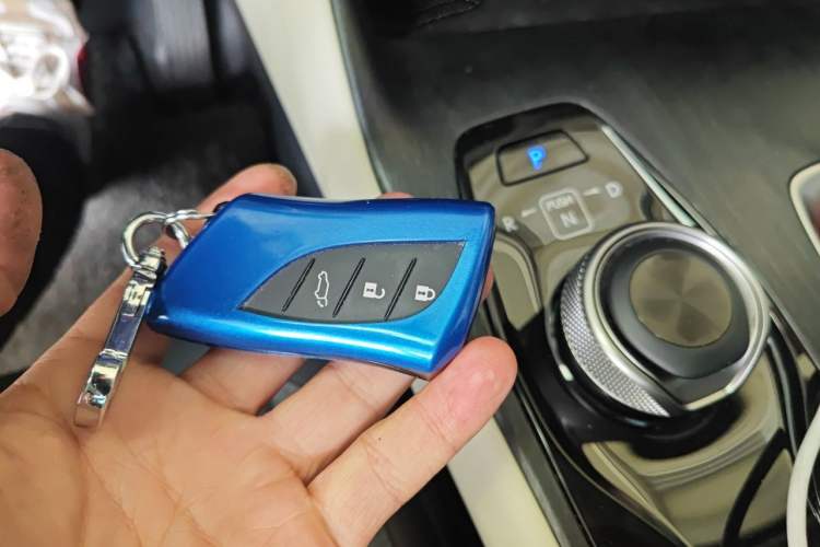 Used Lexus RZ 2023 300e Long-Range Indulgence Edition Vehicle Key