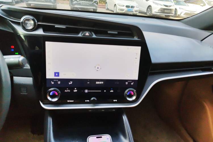 Used Lexus RZ 2023 450e All-Wheel Drive Luxury Edition Audio And AC Panel