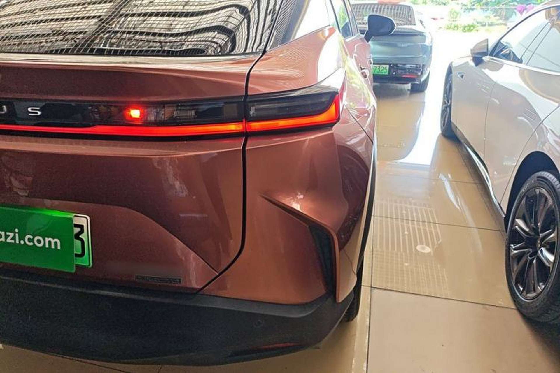 Used Lexus RZ 2023 450e All-Wheel Drive Luxury Edition Exterior 6