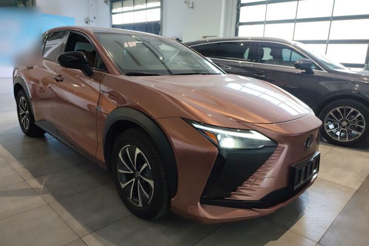 Used Lexus RZ 2023 450e All-Wheel Drive Luxury Edition Front Right 45 Deg