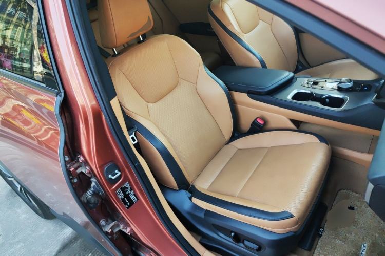 Used Lexus RZ 2023 450e All-Wheel Drive Luxury Edition Right Front Seat