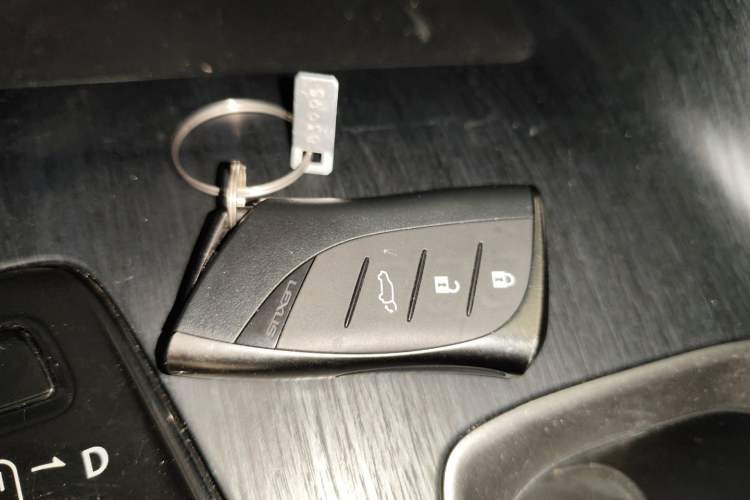 Used Lexus RZ 2023 450e All-Wheel Drive Luxury Edition Vehicle Key