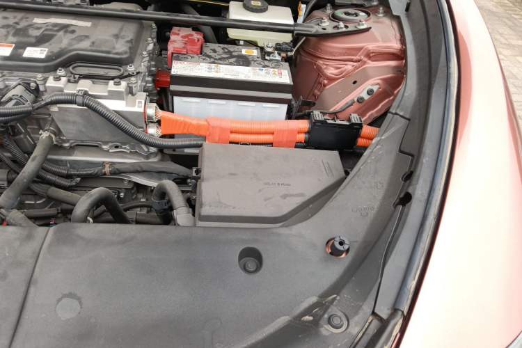 Used Lexus RZ 2023 450e All-Wheel Drive Luxury Edition Engine Bay Left