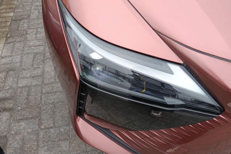 Used Lexus RZ 2023 450e All-Wheel Drive Luxury Edition Right Front Headlight