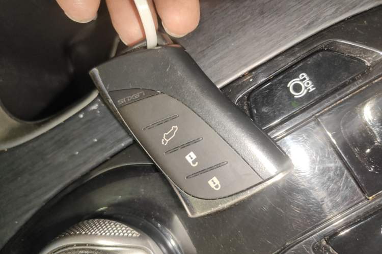 Used Lexus RZ 2023 450e All-Wheel Drive Luxury Edition Vehicle Key