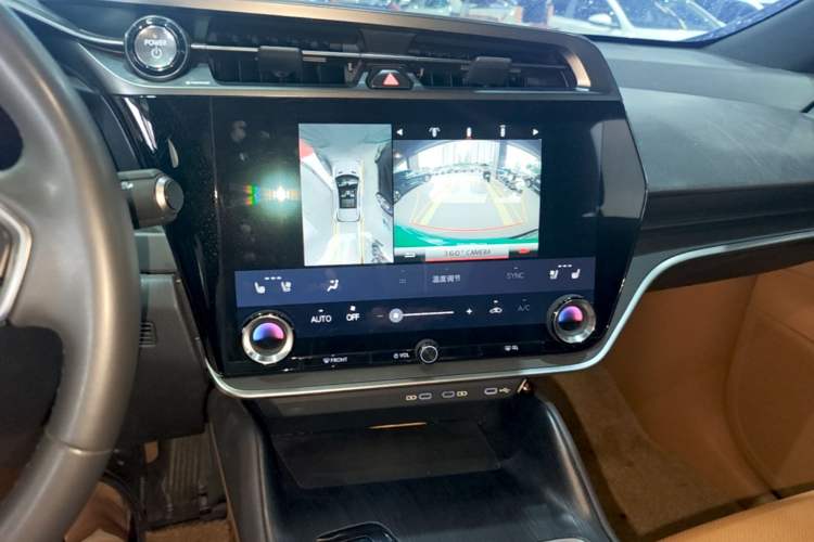 Used Lexus RZ 2023 450e All-Wheel Drive Luxury Edition Audio And AC Panel