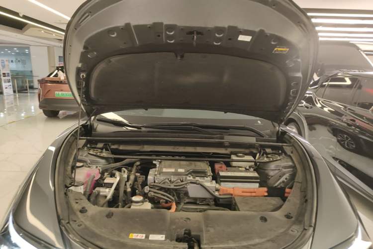 Used Lexus RZ 2023 450e All-Wheel Drive Luxury Edition Engine Bay