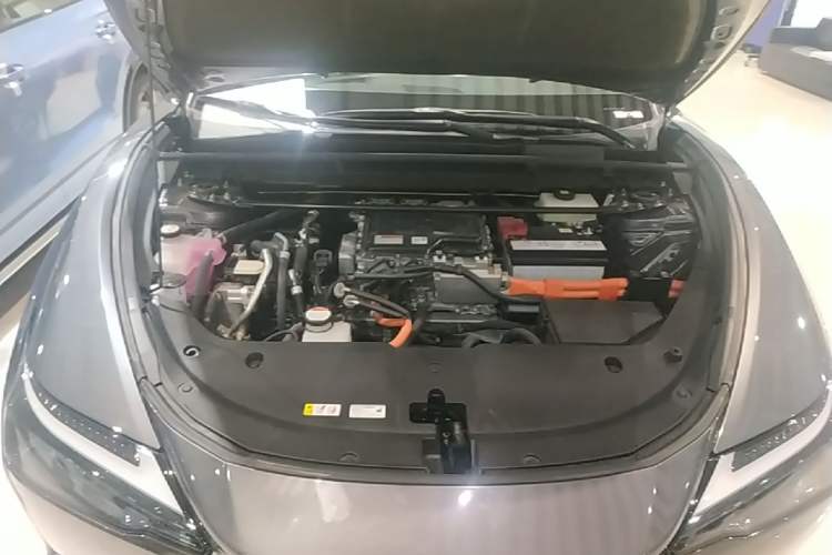 Used Lexus RZ 2023 450e All-Wheel Drive Luxury Edition Engine Bay