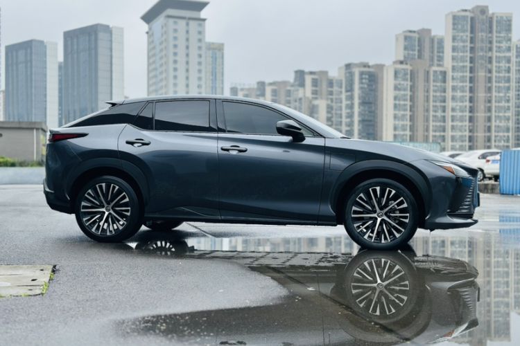 Used Lexus RZ 2023 450e All-Wheel Drive Luxury Edition Exterior 3