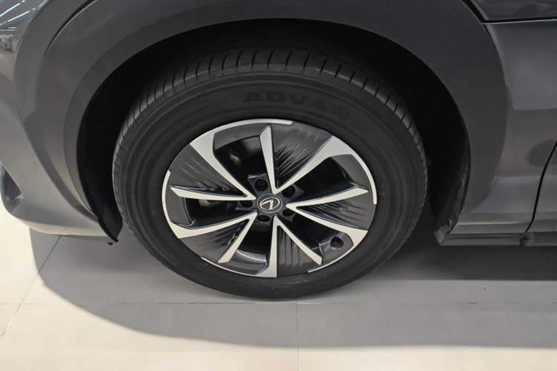 Used Lexus RZ 2023 450e All-Wheel-Drive Long-Range Version Exterior 7
