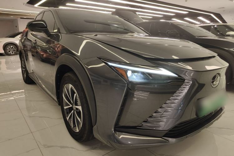 Used Lexus RZ 2023 450e All-Wheel Drive Luxury Edition Front Right 45 Deg