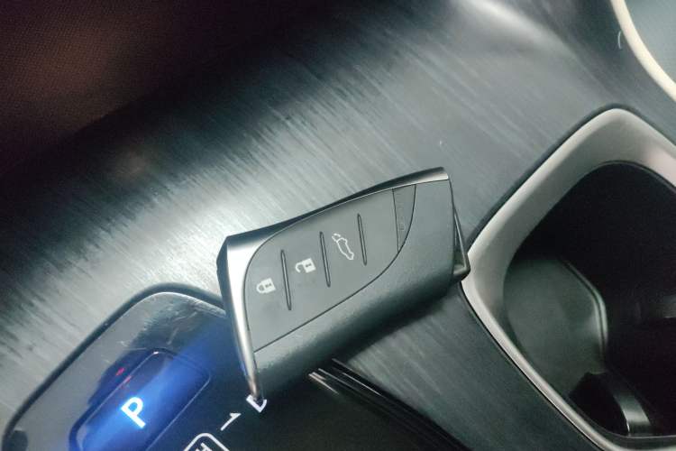 Used Lexus RZ 2023 450e All-Wheel Drive Luxury Edition Interior 1