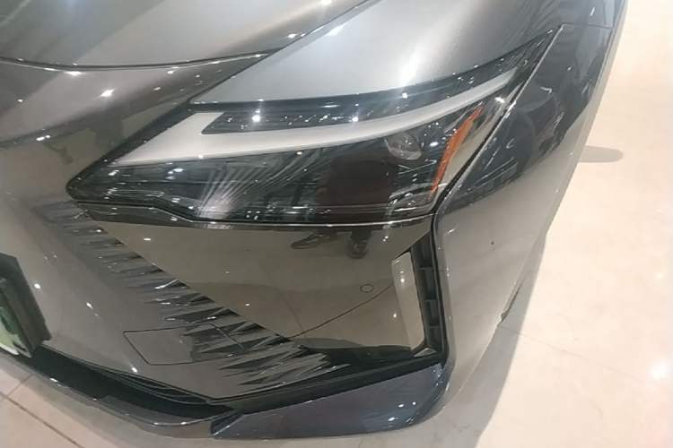 Used Lexus RZ 2023 450e All-Wheel Drive Luxury Edition Left Front Headlight
