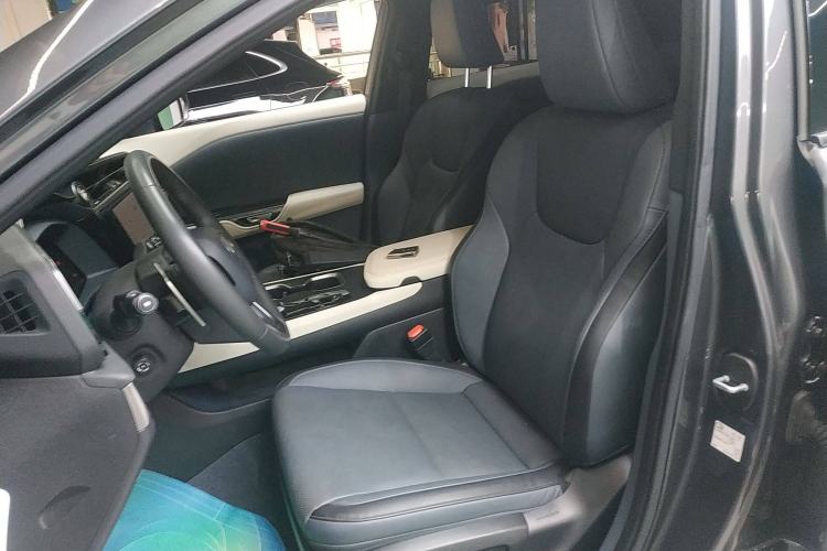Used Lexus RZ 2023 450e All-Wheel Drive Luxury Edition Left Front Seat