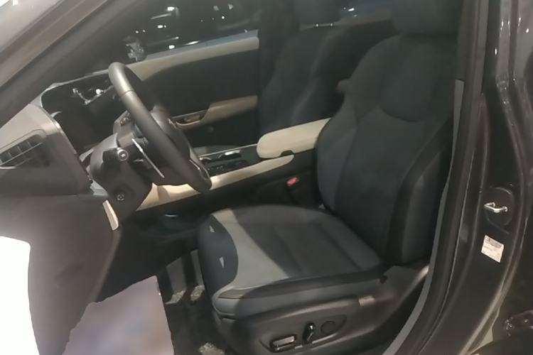 Used Lexus RZ 2023 450e All-Wheel Drive Luxury Edition Left Front Seat
