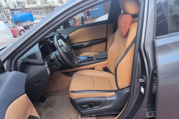 Used Lexus RZ 2023 450e All-Wheel Drive Luxury Edition Left Front Seat