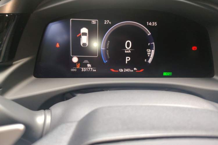 Used Lexus RZ 2023 450e All-Wheel Drive Luxury Edition Odometer Close Up