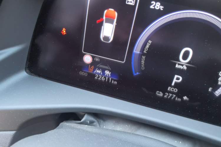 Used Lexus RZ 2023 450e All-Wheel Drive Luxury Edition Odometer Close Up