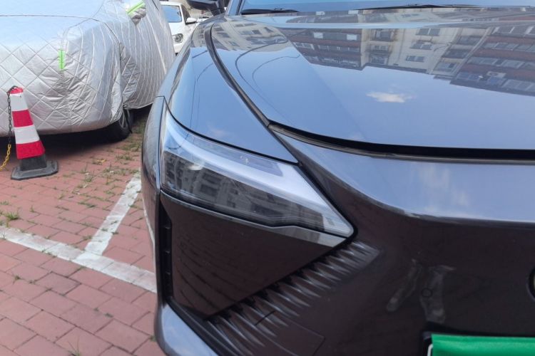 Used Lexus RZ 2023 450e All-Wheel Drive Luxury Edition Right Front Headlight