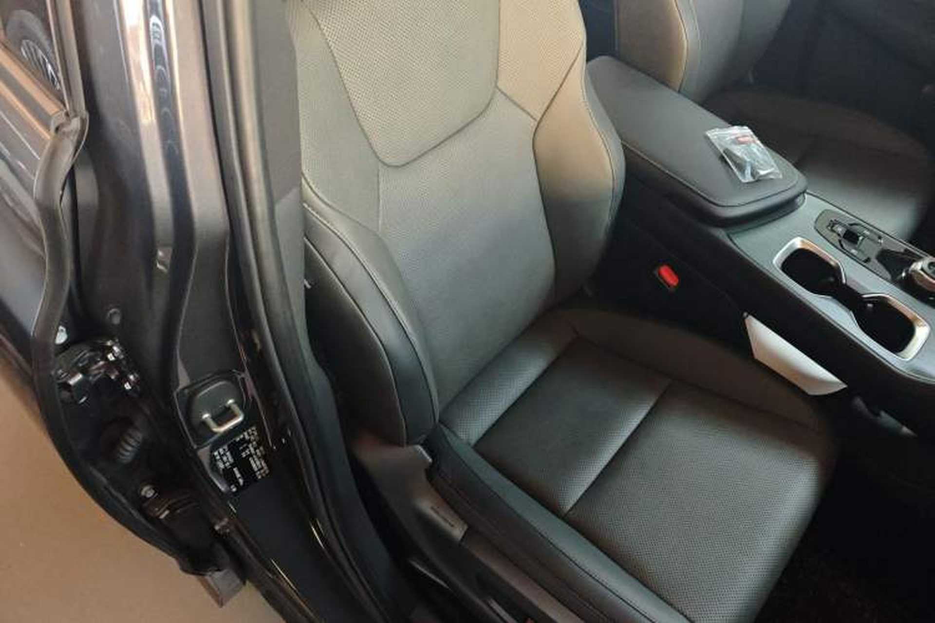 Used Lexus RZ 2023 450e All-Wheel Drive Luxury Edition Right Front Seat