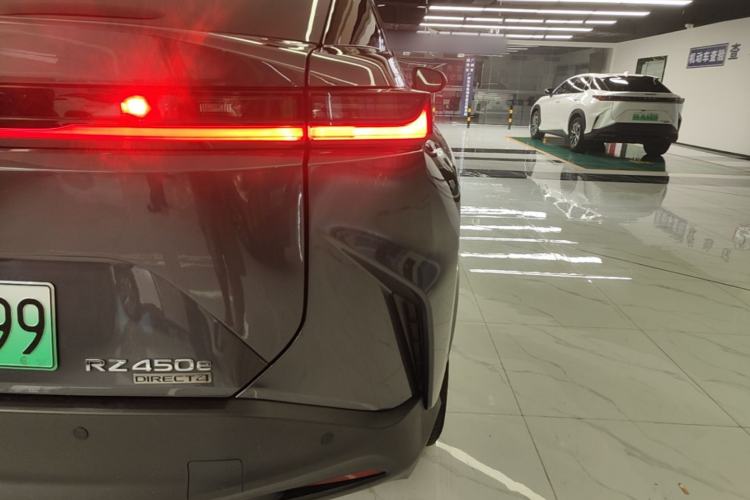Used Lexus RZ 2023 450e All-Wheel Drive Luxury Edition Right Rear Taillight