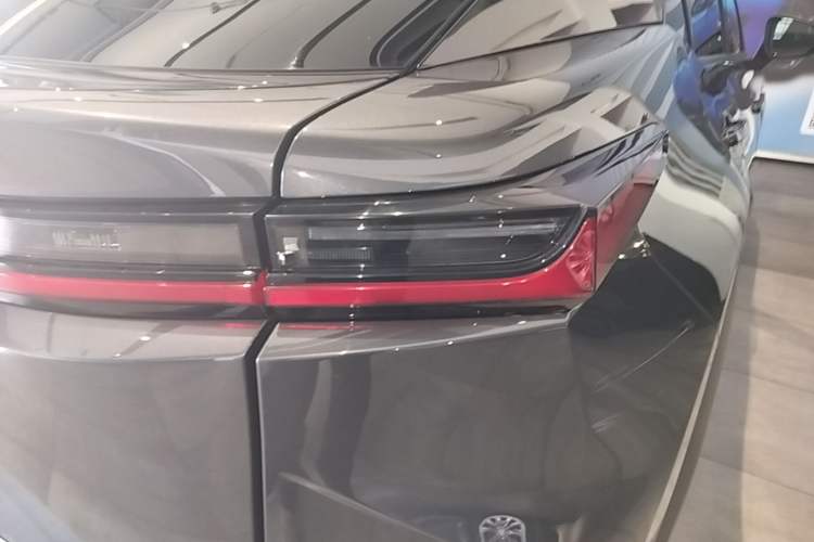 Used Lexus RZ 2023 450e All-Wheel Drive Luxury Edition Right Rear Taillight