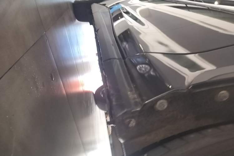 Used Lexus RZ 2023 450e All-Wheel Drive Luxury Edition Right Side Sill