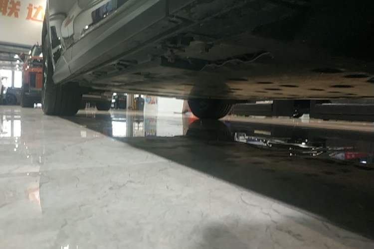 Used Lexus RZ 2023 450e All-Wheel Drive Luxury Edition Right Side Sill