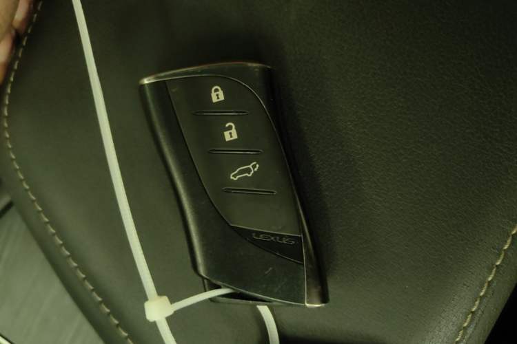 Used Lexus RZ 2023 450e All-Wheel Drive Luxury Edition Vehicle Key