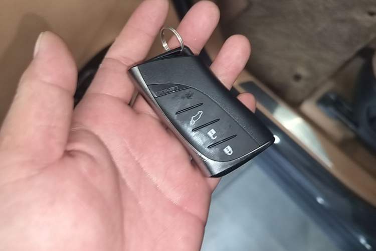 Used Lexus RZ 2023 450e All-Wheel Drive Luxury Edition Vehicle Key