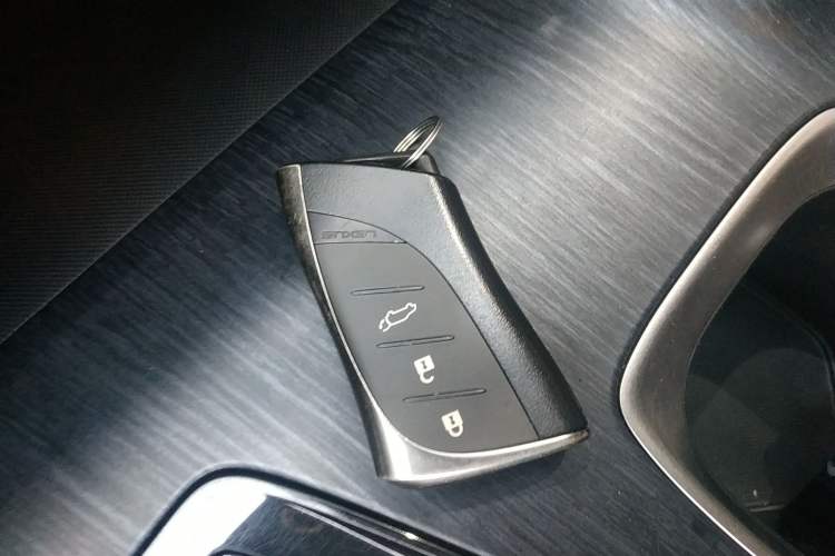Used Lexus RZ 2023 450e All-Wheel Drive Luxury Edition Vehicle Key