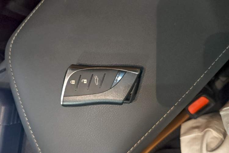 Used Lexus RZ 2023 450e All-Wheel Drive Luxury Edition Vehicle Key