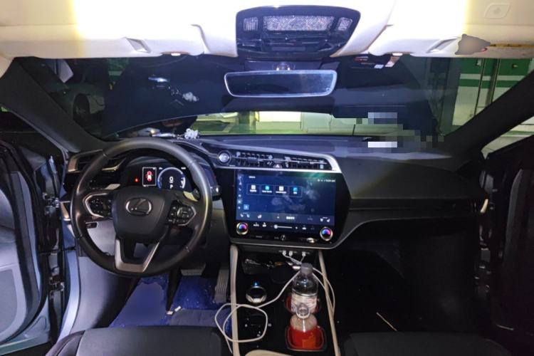 Used Lexus RZ 2023 450e All-Wheel Drive Luxury Edition Center Console