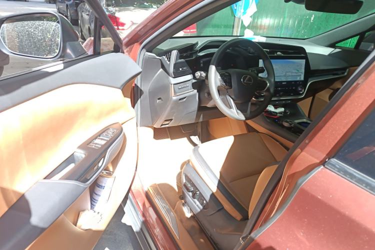 Used Lexus RZ 2023 450e All-Wheel Drive Luxury Edition Driver Seat