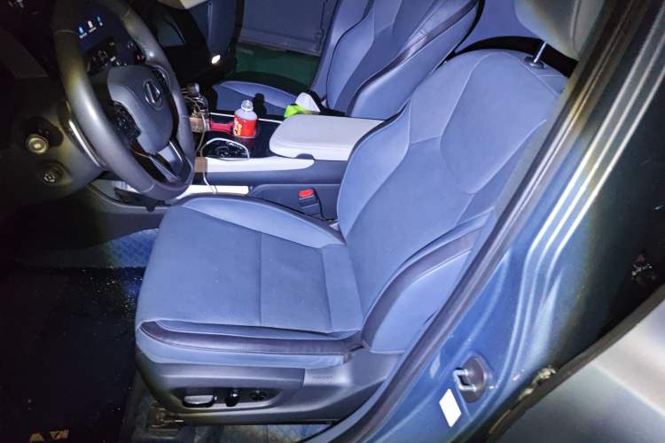 Used Lexus RZ 2023 450e All-Wheel Drive Luxury Edition Left Front Seat