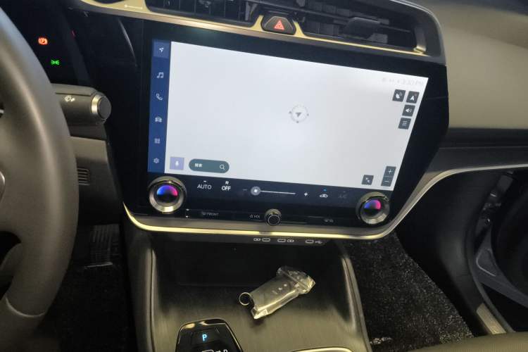 Used Lexus RZ 2023 450e All-Wheel Drive Luxury Edition Audio And AC Panel