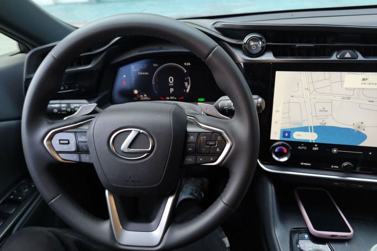 Used Lexus RZ 2023 450e All-Wheel Drive Luxury Edition Center Console