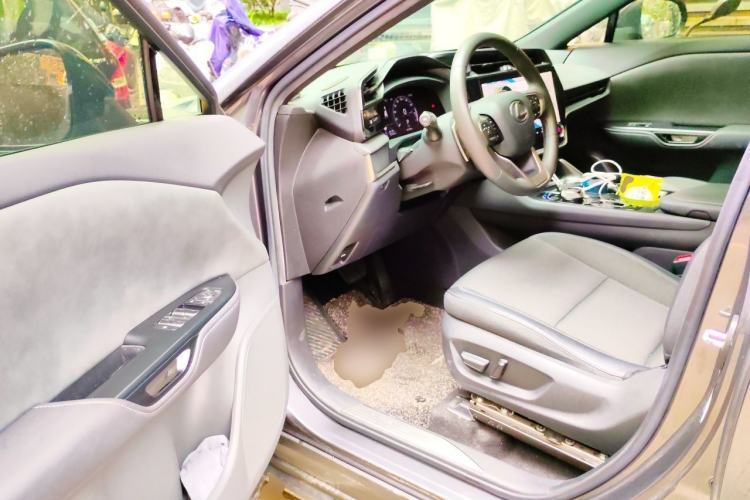 Used Lexus RZ 2023 450e All-Wheel-Drive Long-Range Version Driver Seat