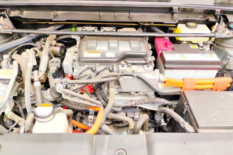 Used Lexus RZ 2023 450e All-Wheel-Drive Long-Range Version Engine Bay