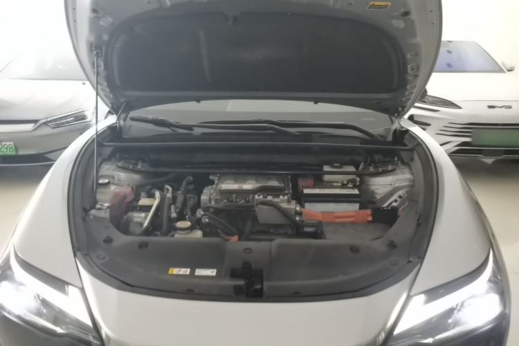 Used Lexus RZ 2023 450e All-Wheel-Drive Long-Range Version Engine Bay