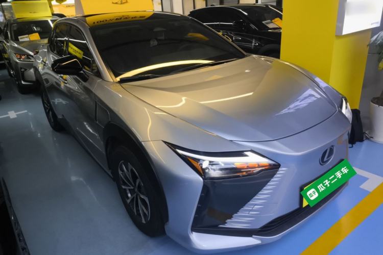 Used Lexus RZ 2023 450e All-Wheel Drive Luxury Edition Exterior 2