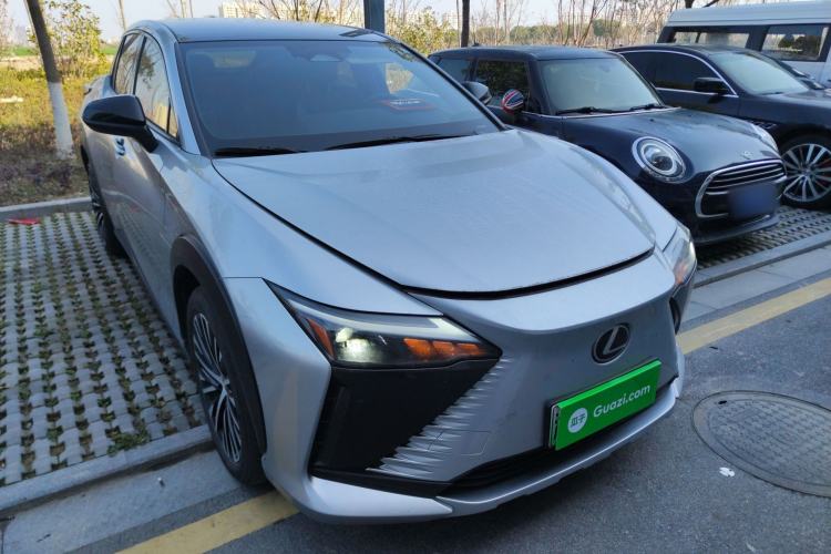 Used Lexus RZ 2023 450e All-Wheel Drive Luxury Edition Front Right 45 Deg