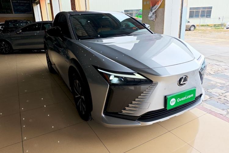 Used Lexus RZ 2023 450e All-Wheel-Drive Long-Range Version Front Right 45 Deg