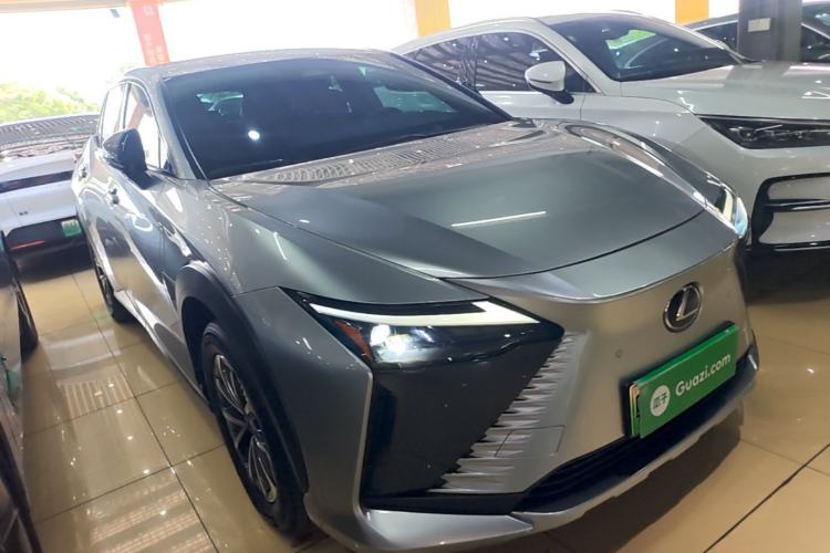 Used Lexus RZ 2023 450e All-Wheel-Drive Long-Range Version Front Right 45 Deg