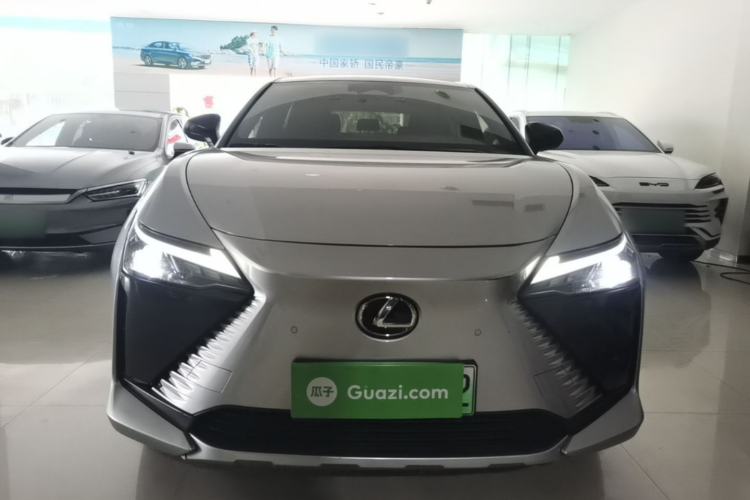 Used Lexus RZ 2023 450e All-Wheel-Drive Long-Range Version Front