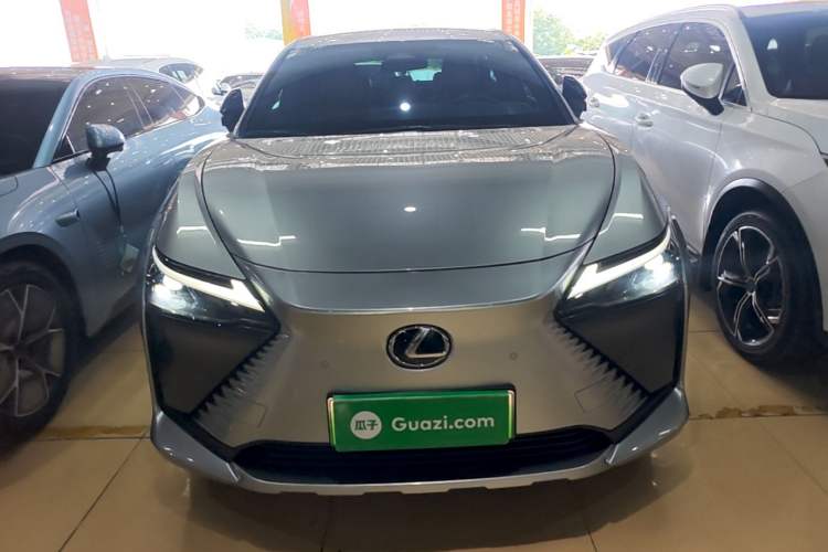 Used Lexus RZ 2023 450e All-Wheel-Drive Long-Range Version Front