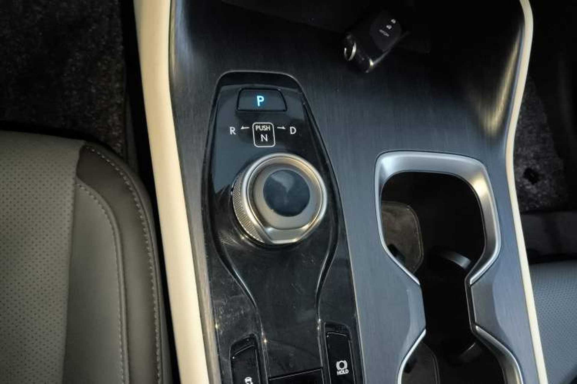 Used Lexus RZ 2023 450e All-Wheel Drive Luxury Edition Gear Lever